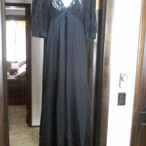 2 piece vintage nylon black peignoir set